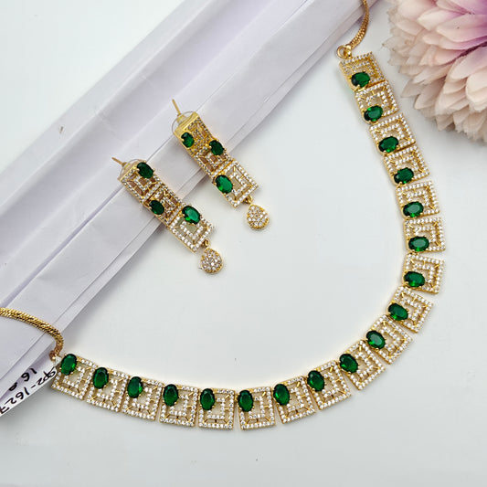 Gold polish green stone necklace