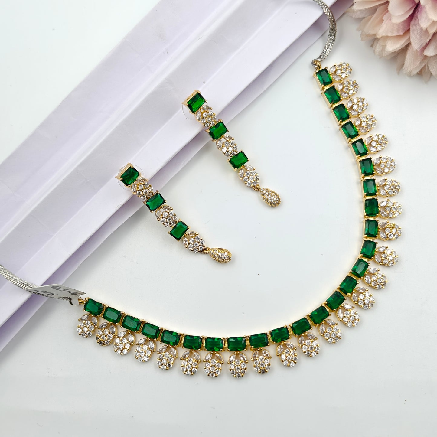 8790 GP Necklace Green