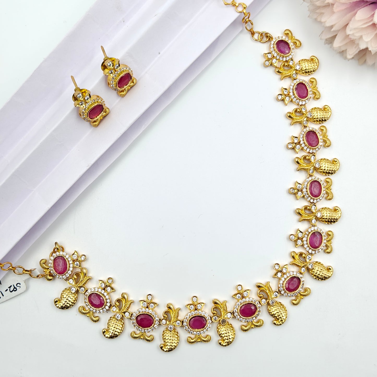 1728 Simple mango necklace