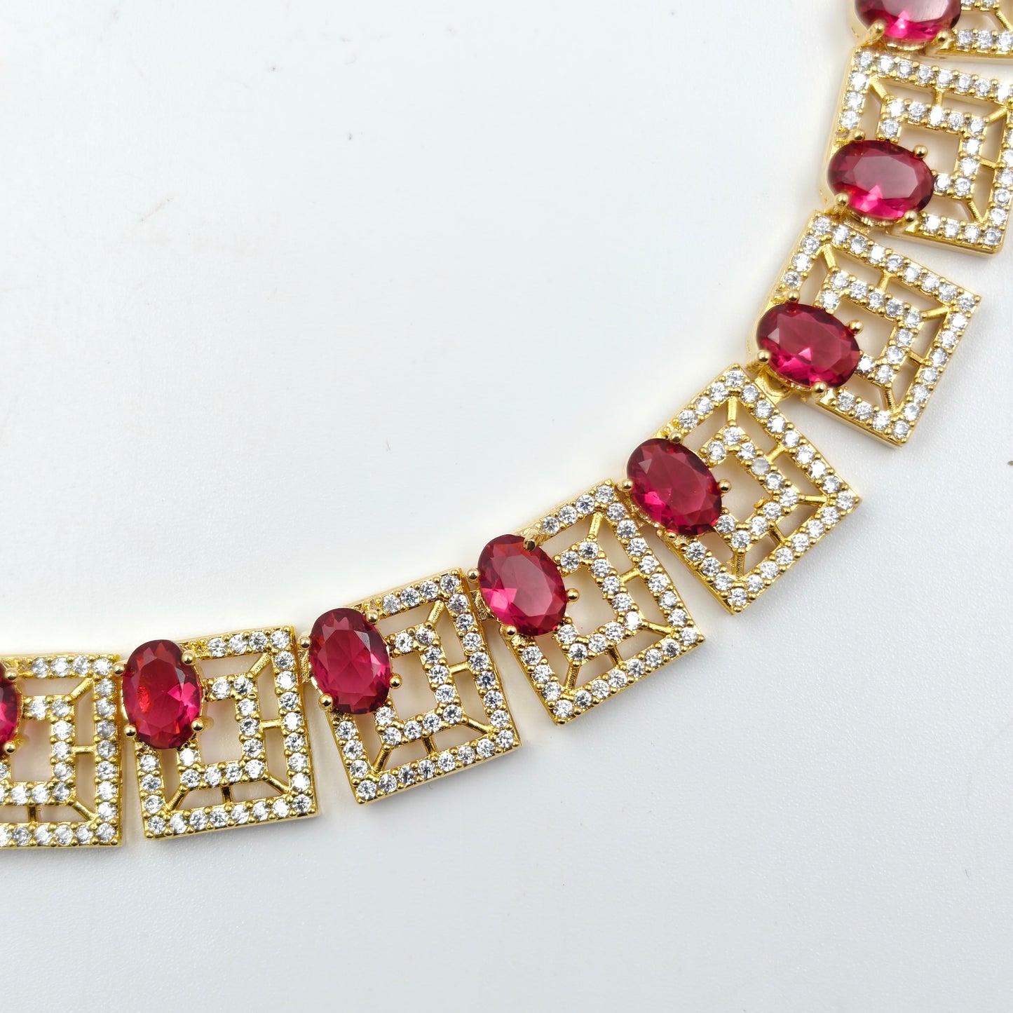 16279 GP Gold Stone Square Necklace Set Red