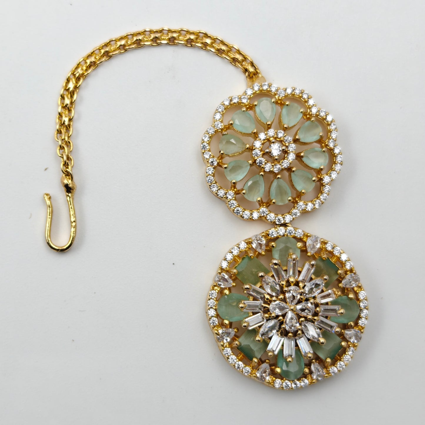 16167 2 Lines GP Short Light Green Necklace Set