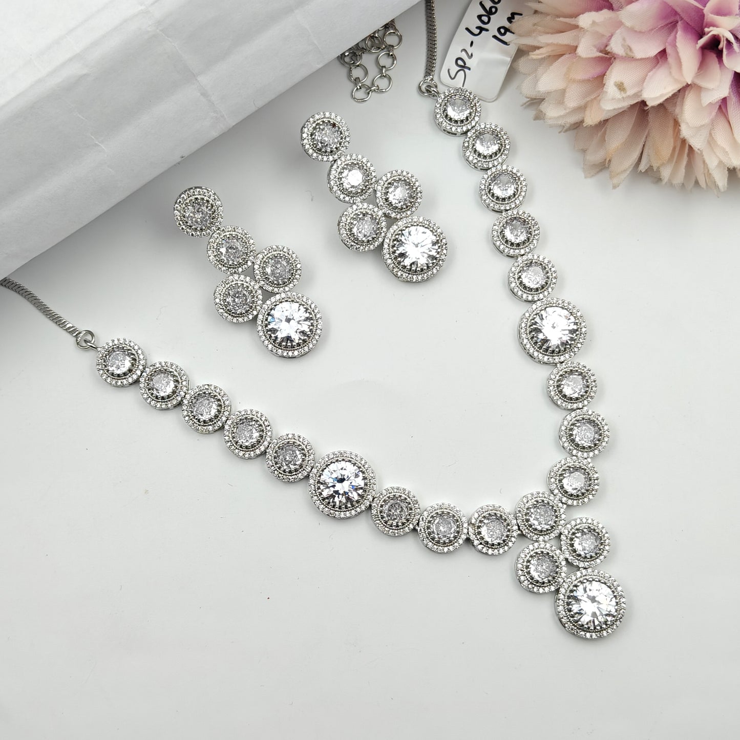 40603 Platinum Necklace Set White
