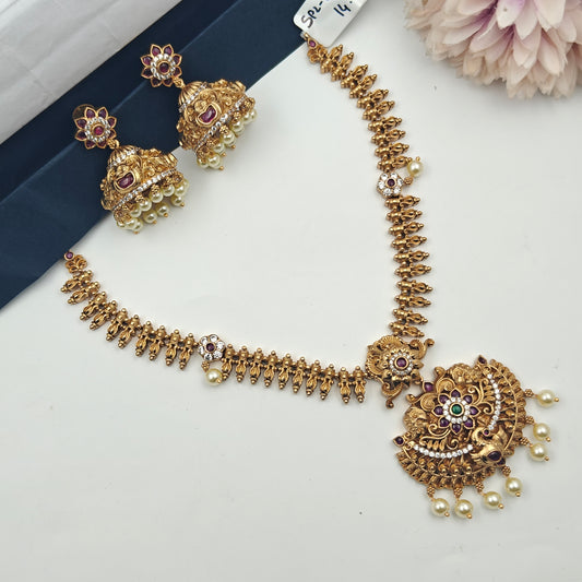 40613 Matte Short Necklace With Beautiful Jhumki