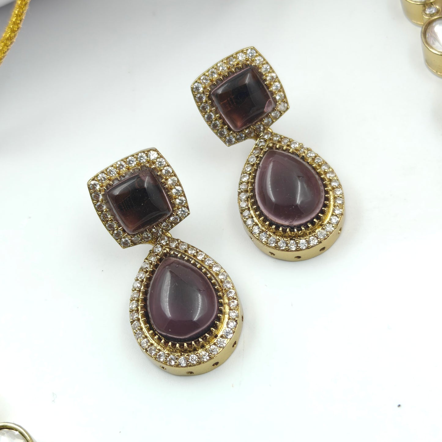 40589 Victorian Mossianite Short Necklace Purple