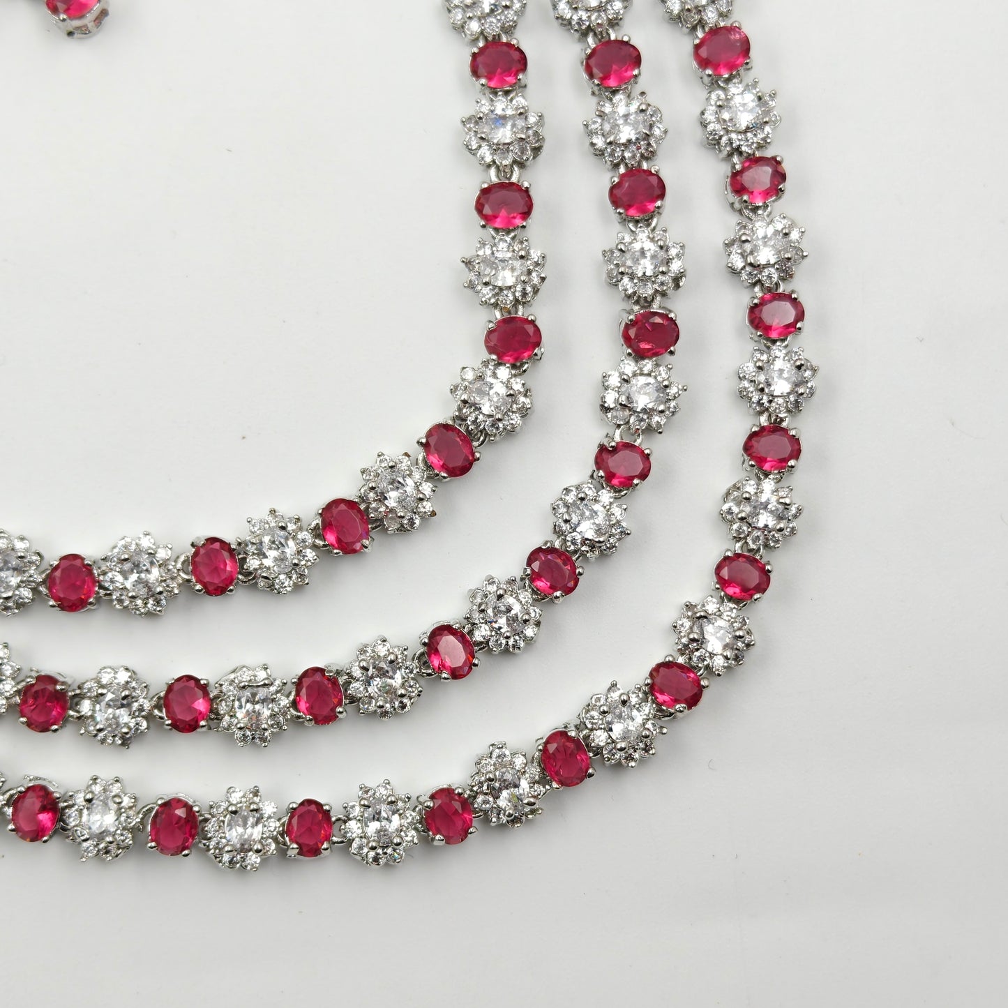 26827 Platinum 3 Lines Necklace Red