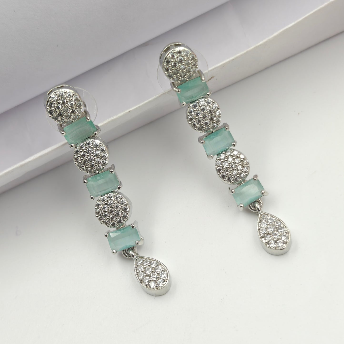 13059 /13057  Platinum necklace