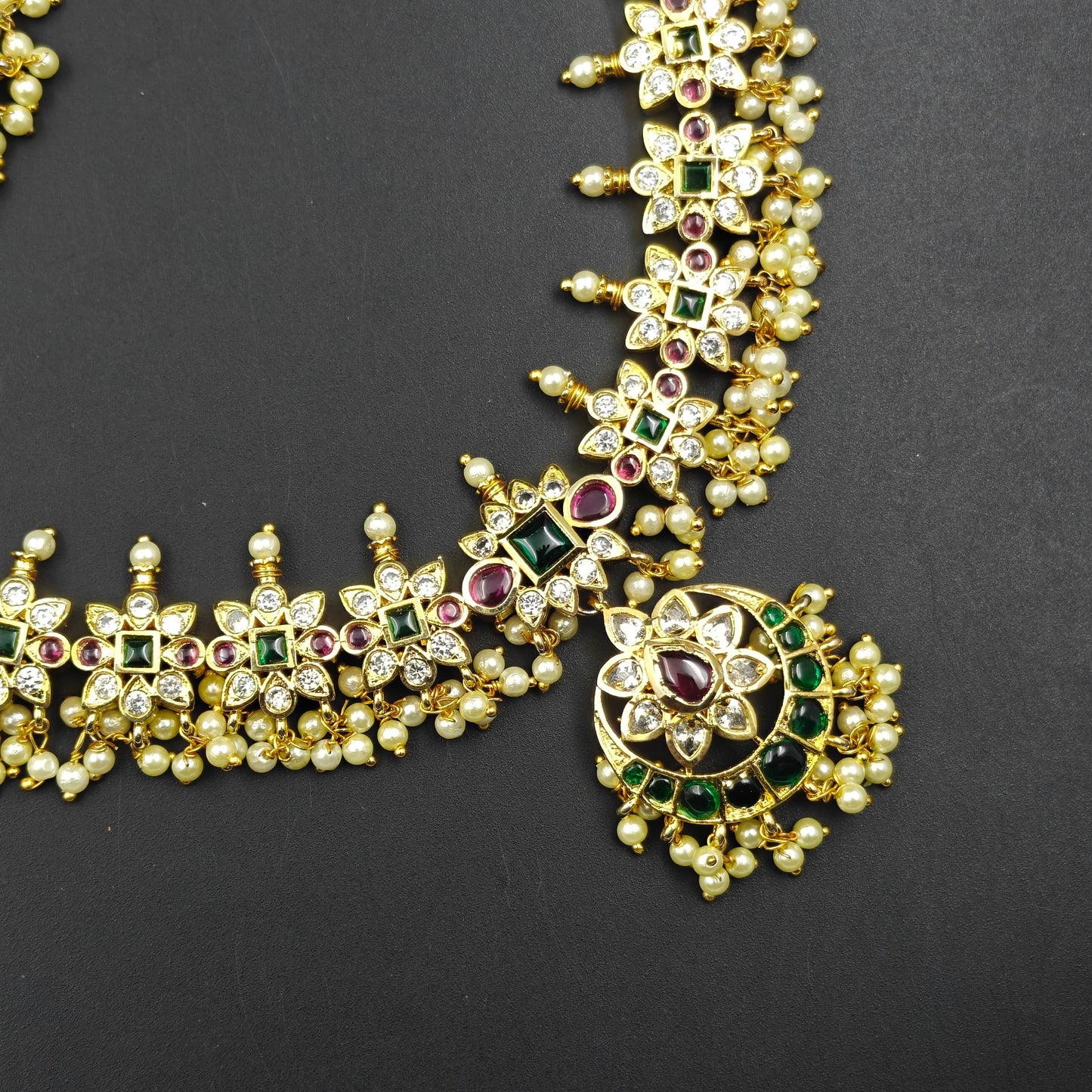 10819 Uncut Bali Short Guttapusalu