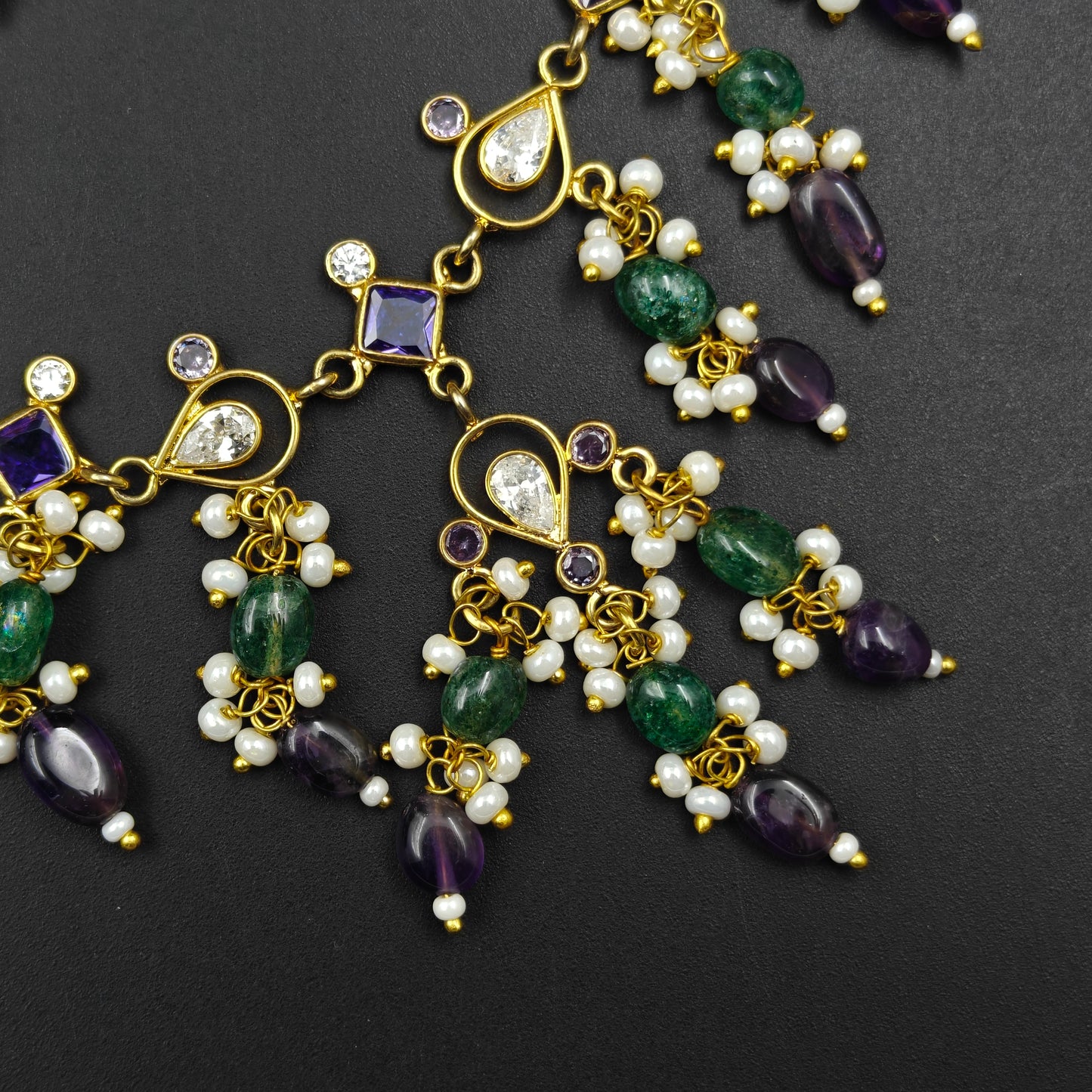 39012 Purple & White Stone Mala