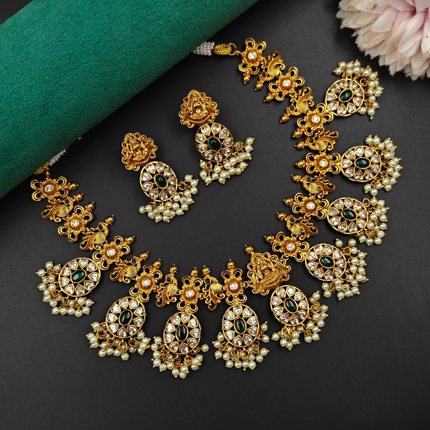 29401 Multi Colour Guttapusalu Short Necklace