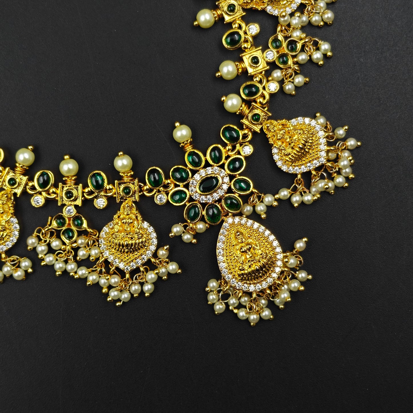 5135 Short Laxmi Guttapusalu Set