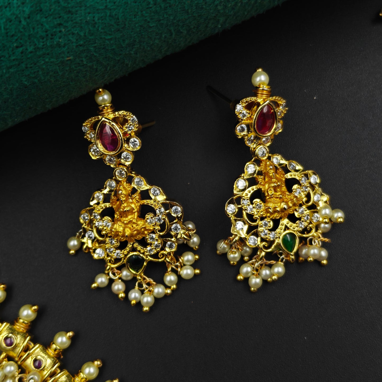 19945 Laxmi Gold Polish Guttapusalu Short Multi