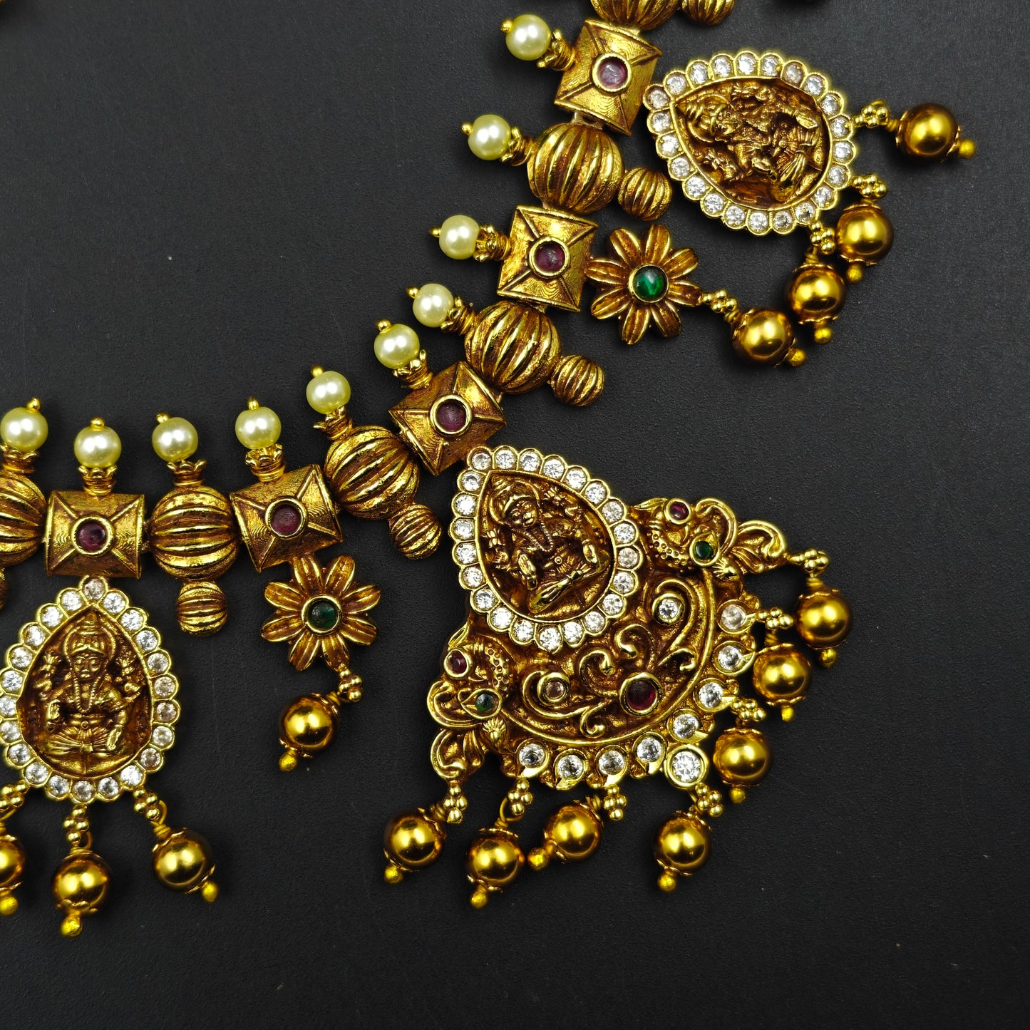 Matte Laxmi Short necklace 18613