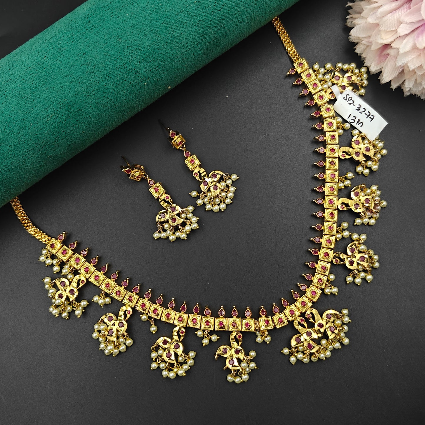 3277 Golden Uncut Short Set