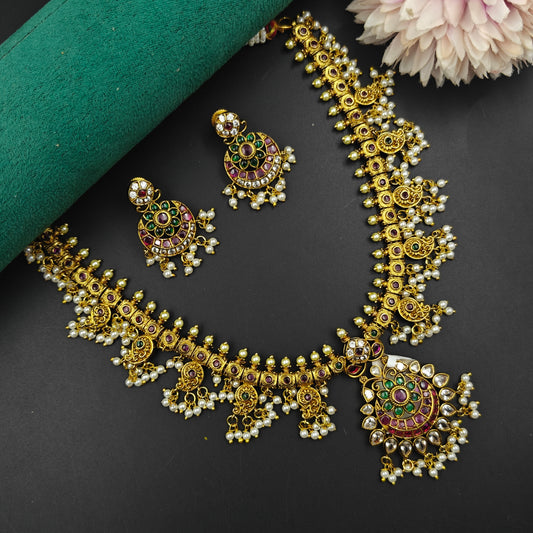 40584 Guttapusalu Short Necklace