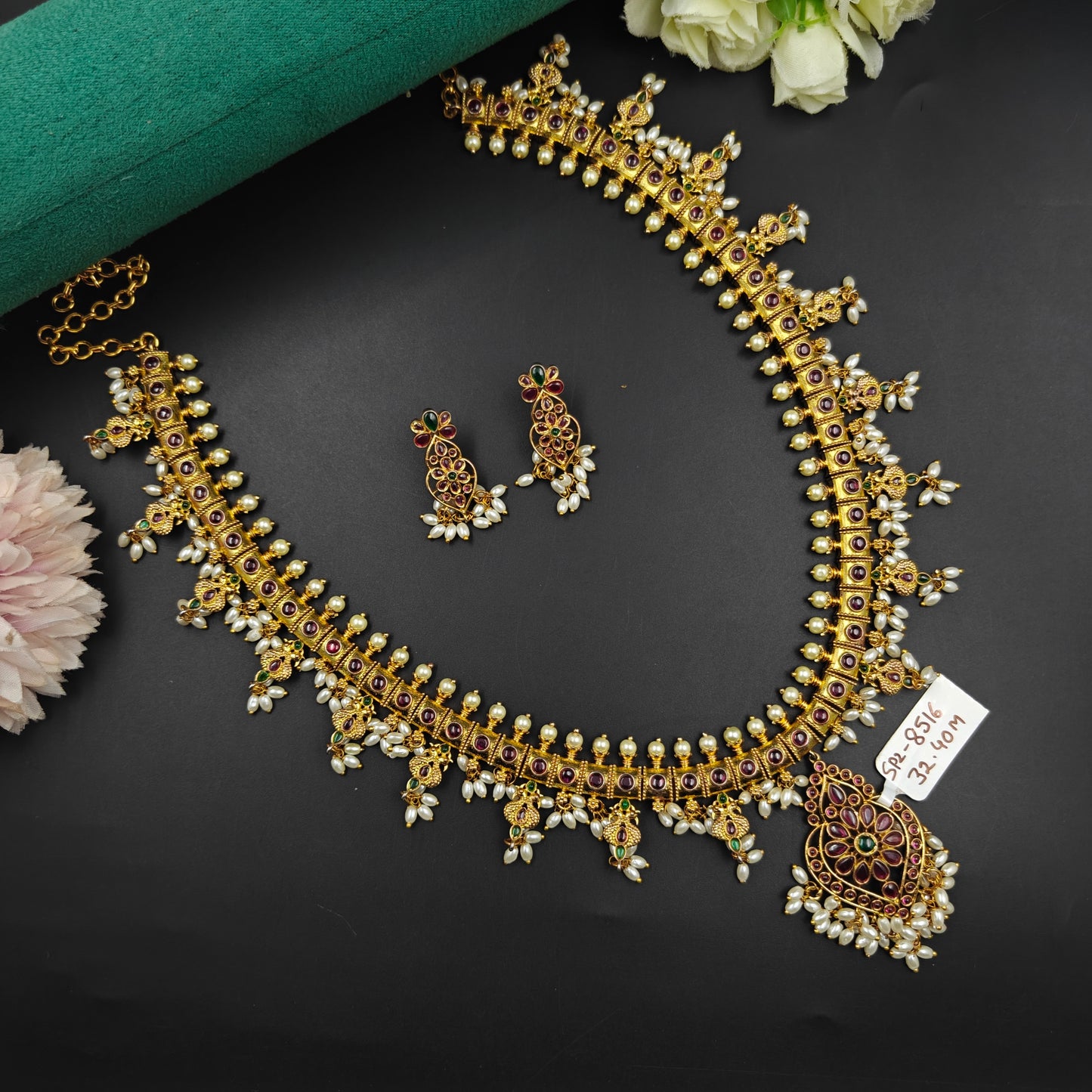 8516 Long Guttapusalu Set