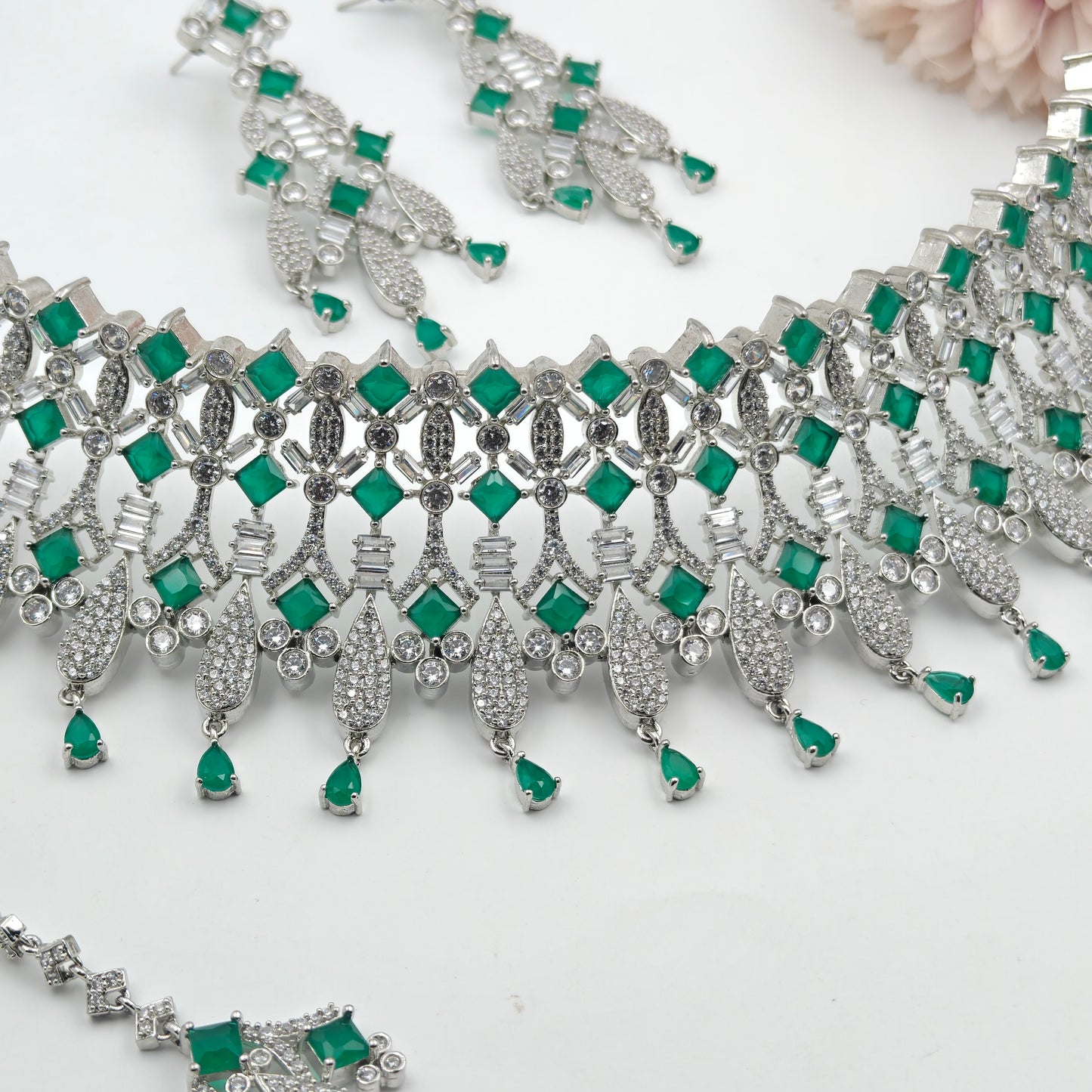 1947 Platinum Mint AC  Choker