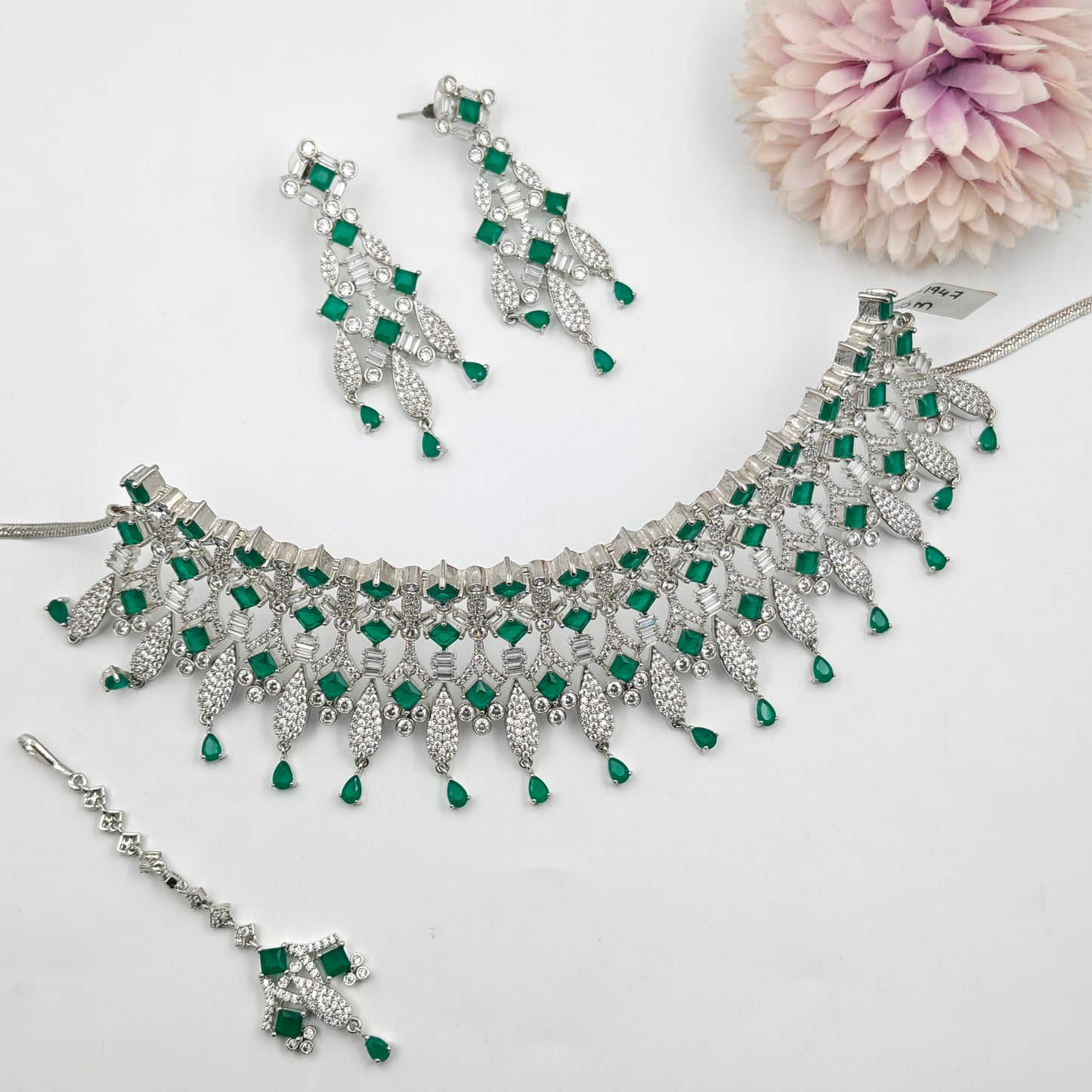 1947 Platinum Mint AC  Choker