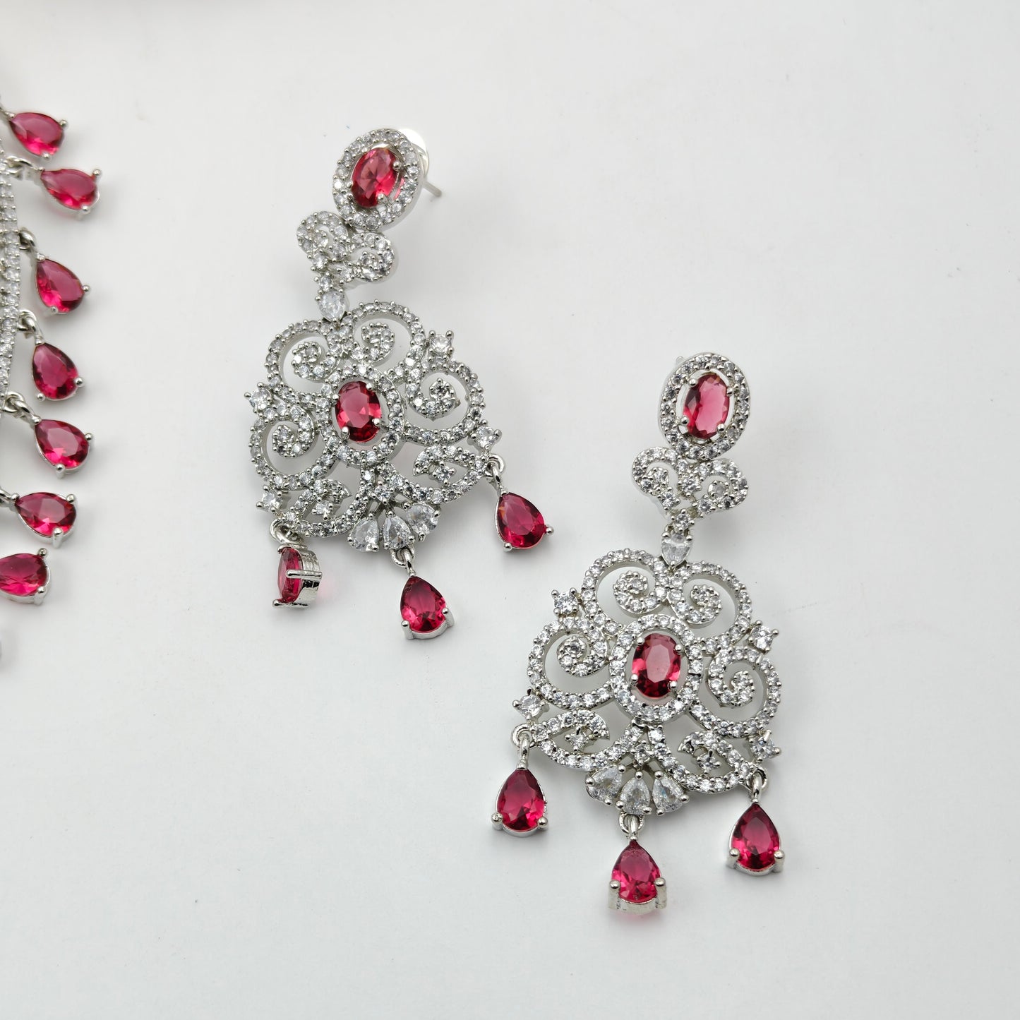 26949 Platinum Heavy Choker Red