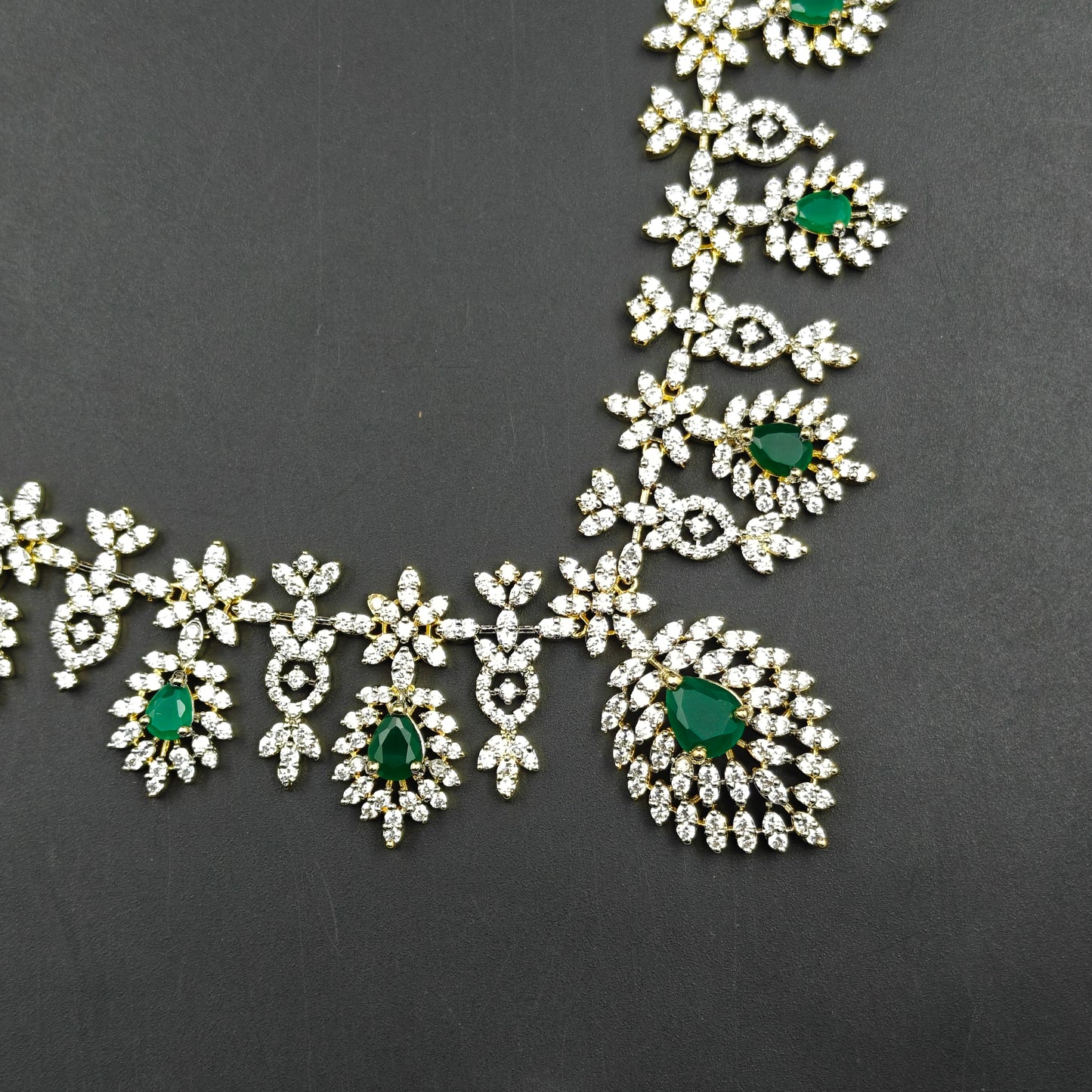 40660  AD GJ Emerald Set