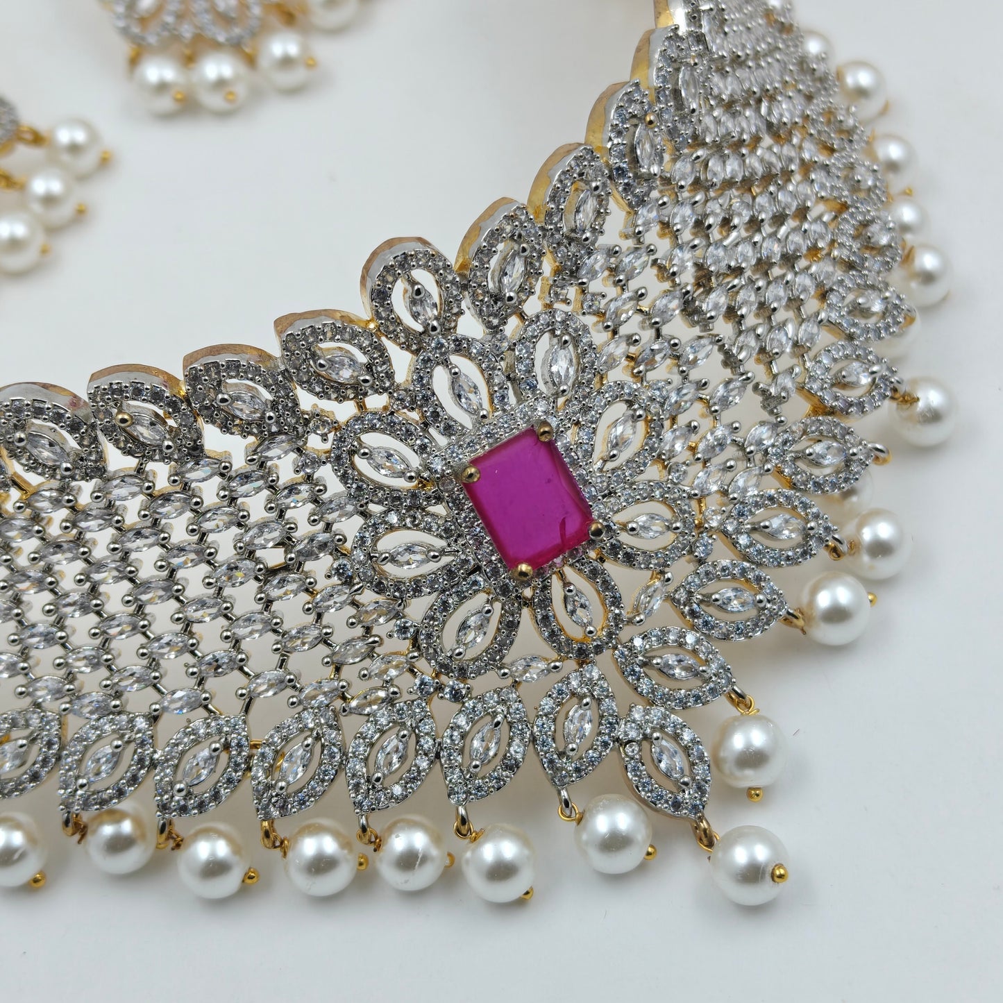 27873 Diamond look ruby stone leaves design choker