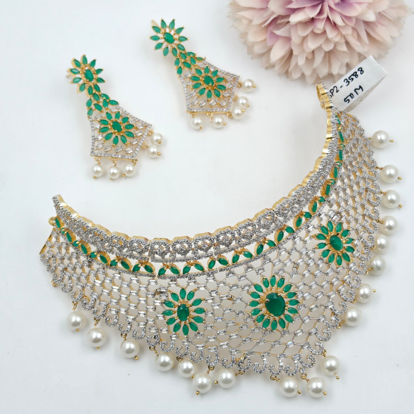 3588 GJ Choker Green