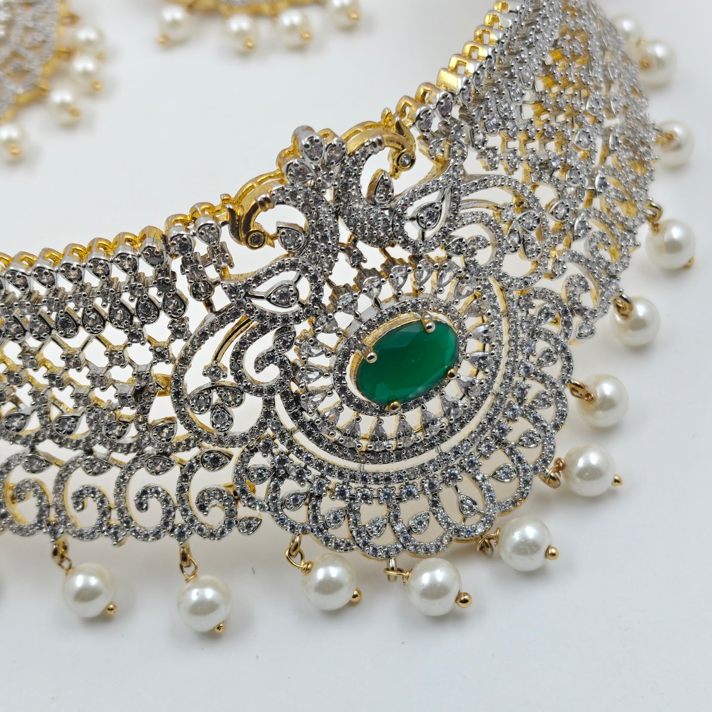 36293 GJ Choker Green