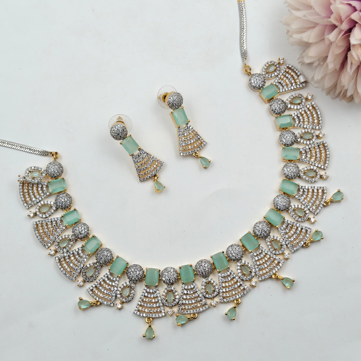 13378  GJ Fancy Necklace Set Mint Green