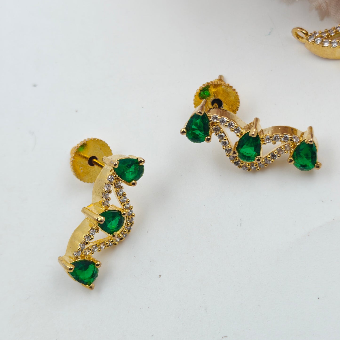 19669 GP Short Necklace Green