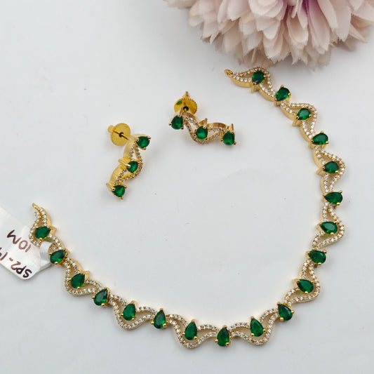 19669 GP Short Necklace Green
