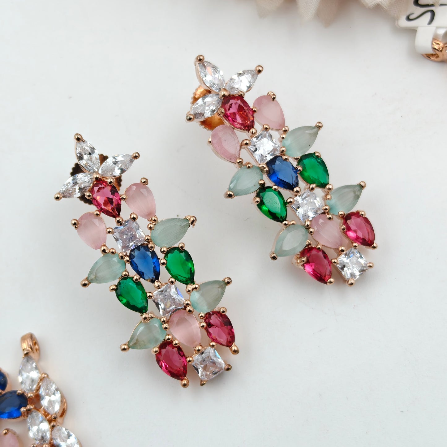 9103 Rose Gold Neckset Multi