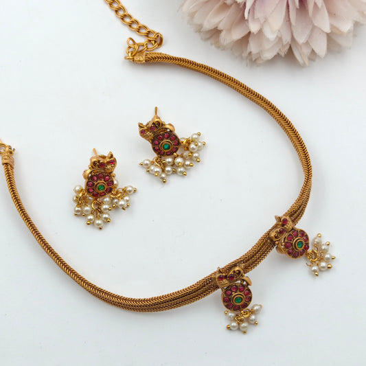 3237  Kempu Chain Short Set