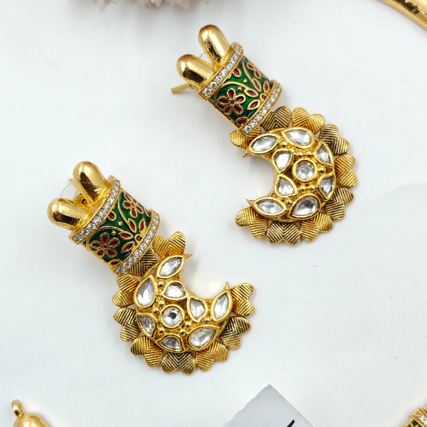 16030 Kundan Chandbali Kante