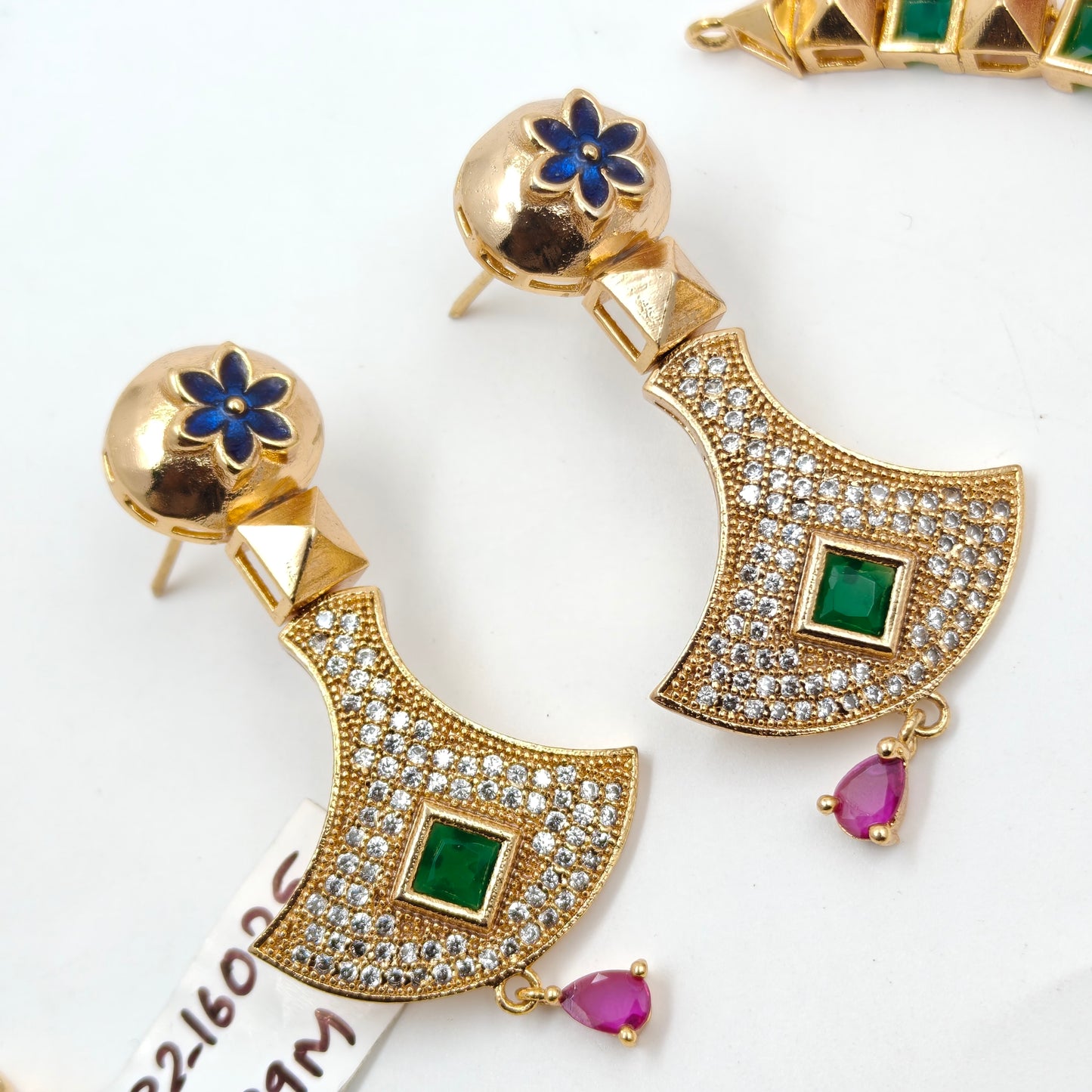 16023/16025/16024  Multicolor fancy kante