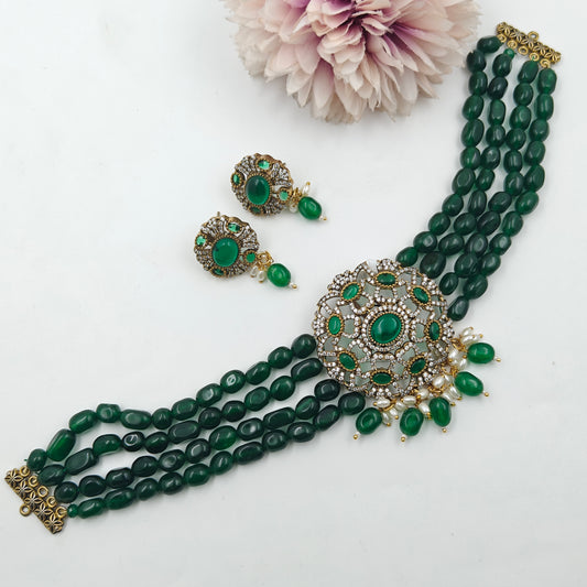 36549 Green Victorian Choker With Green Beads
