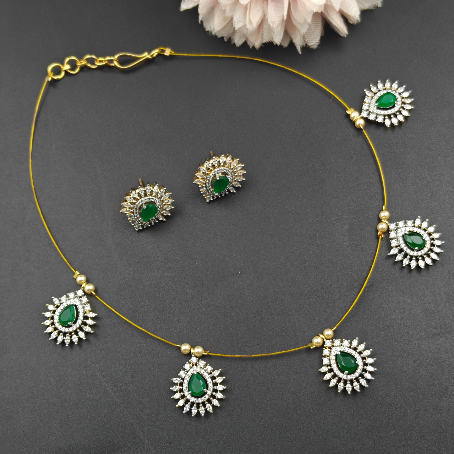 Invisible Chain Green Stones With Earrings