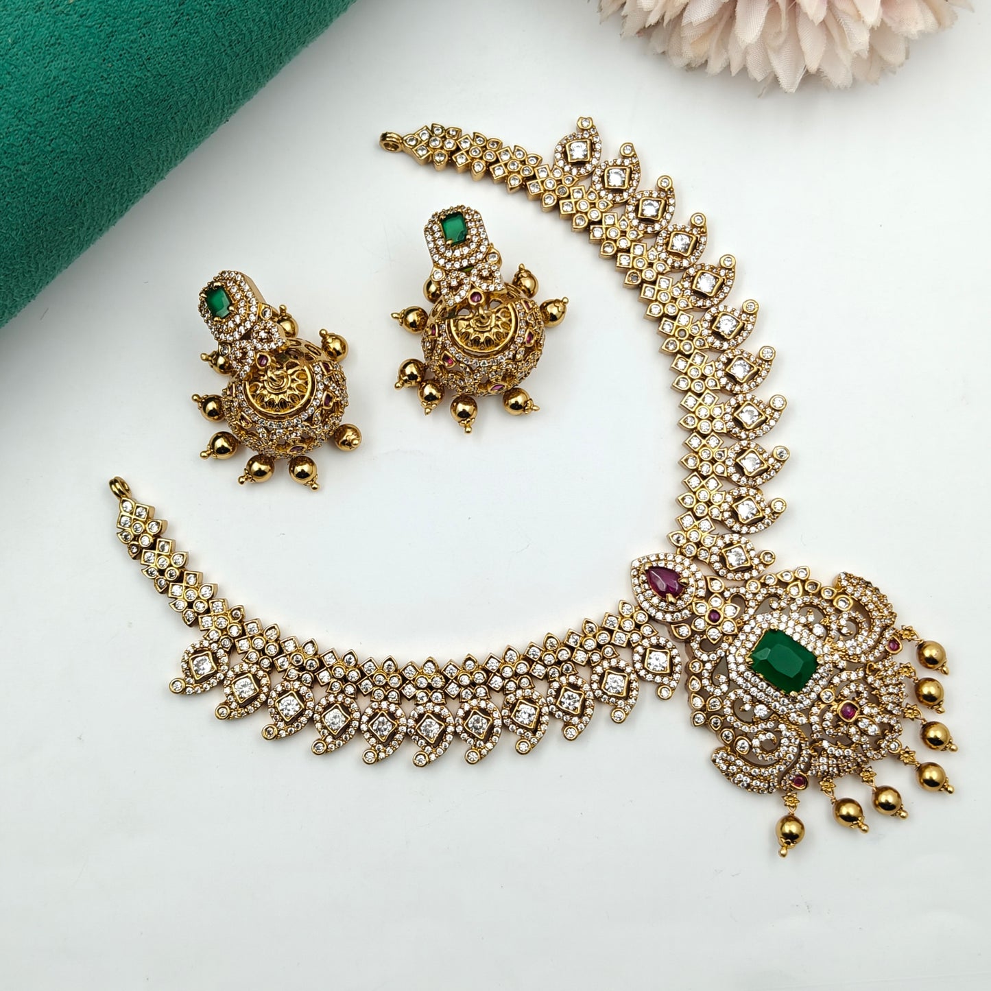 40738 Matte Mango Multi Short Necklace