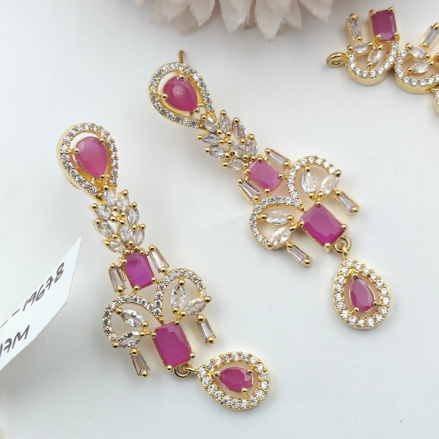 19678/19679 GP Necklace Short Pink