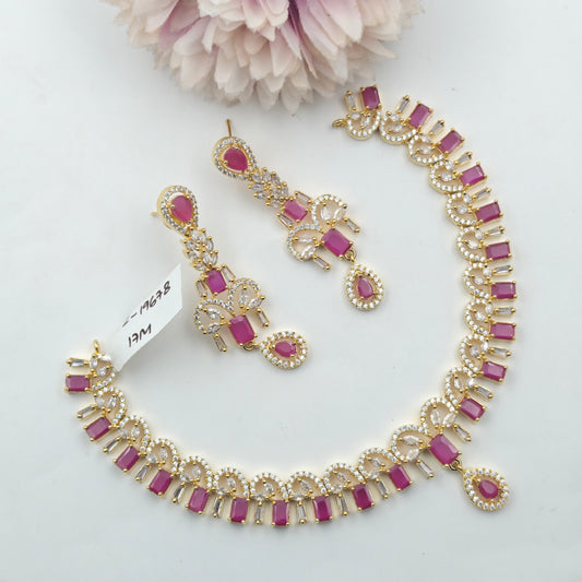 19678/19679 GP Necklace Short Pink