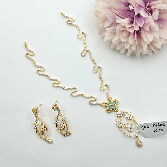 19606 GP AD Stone Short Necklace Lace Mint Green