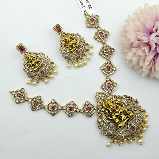 29515 Victorian Laxmi Short Necklace Pink