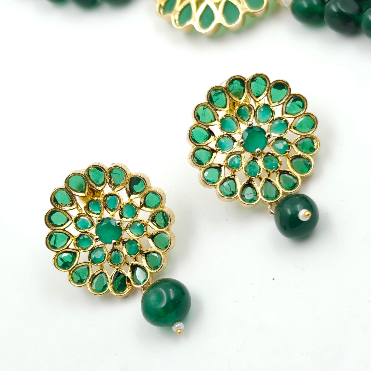 16350 Avez Green Beads With GP Pendent  Set