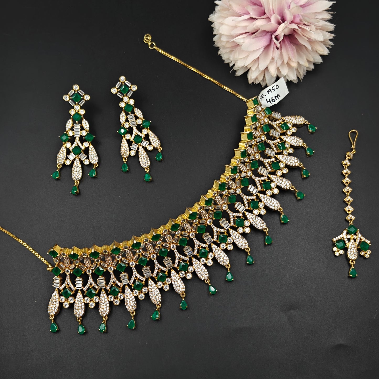 1950 GP Gold Stone AD Choker Green