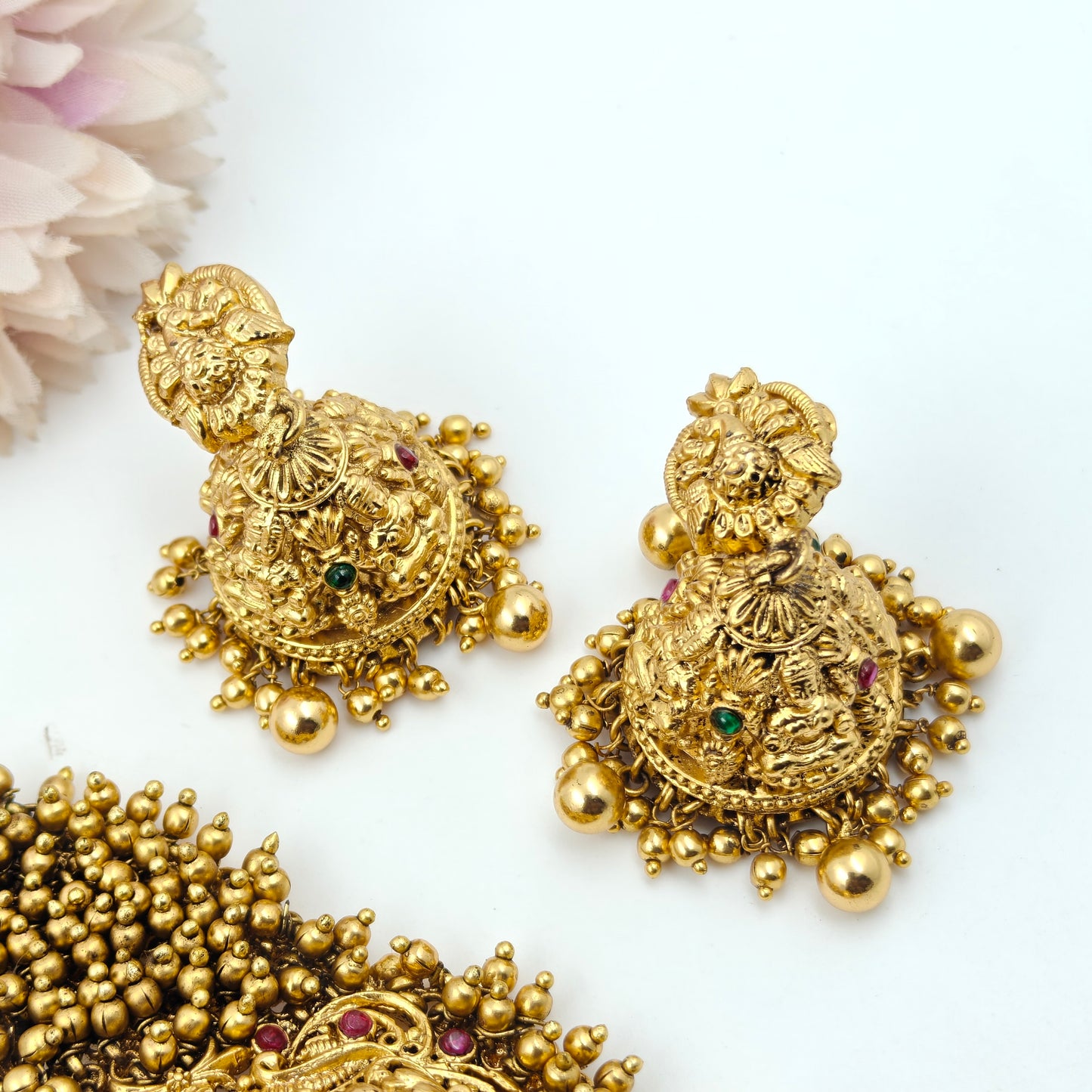 Nakshi Broad Short Necklace