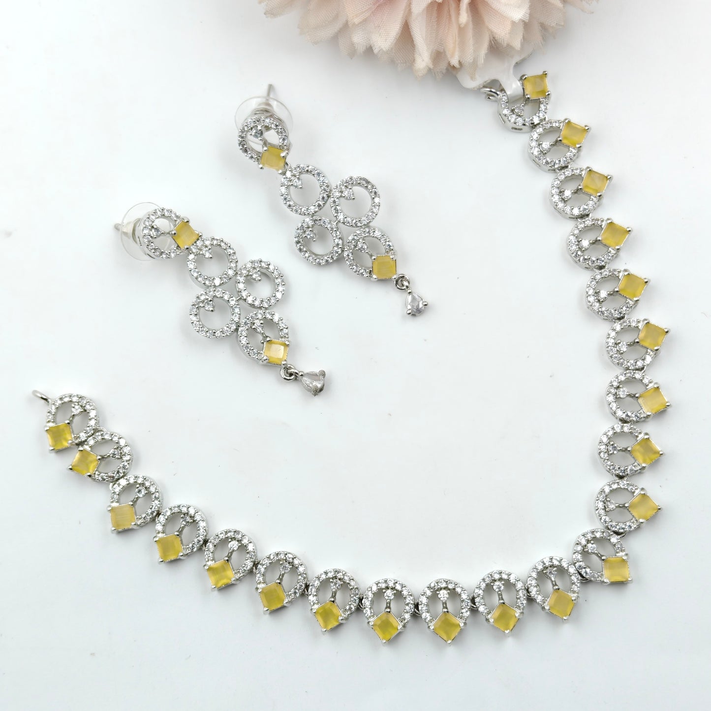 16487 Platinum polishing yellow stone necklace