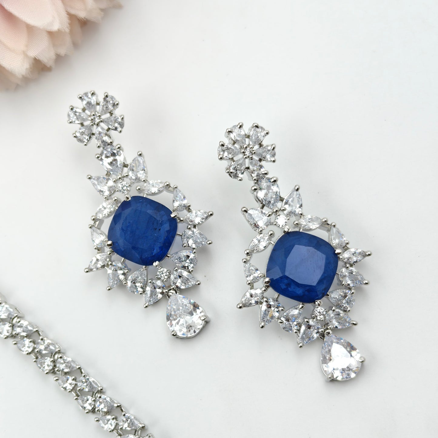 21760 Platinum One Line Necklace Dark Blue
