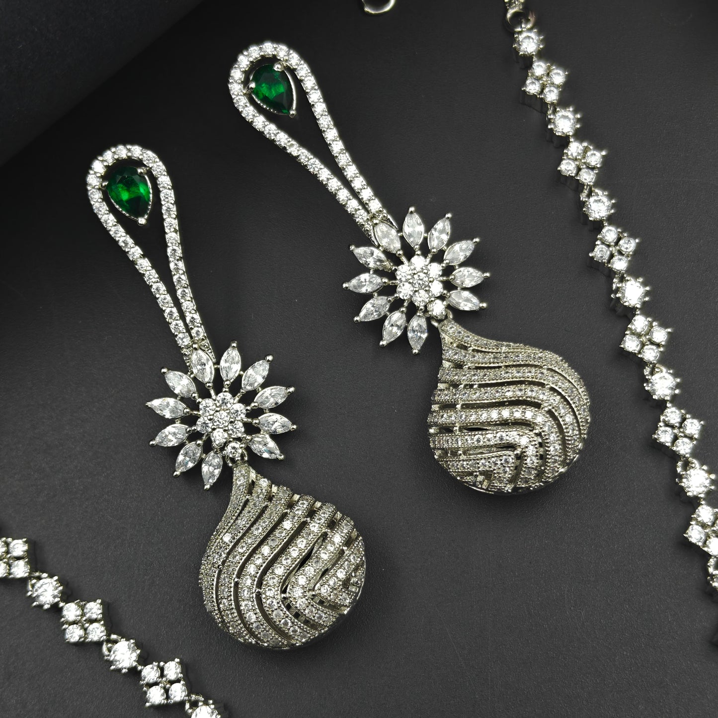 9051 Platinum Necklace Set Green