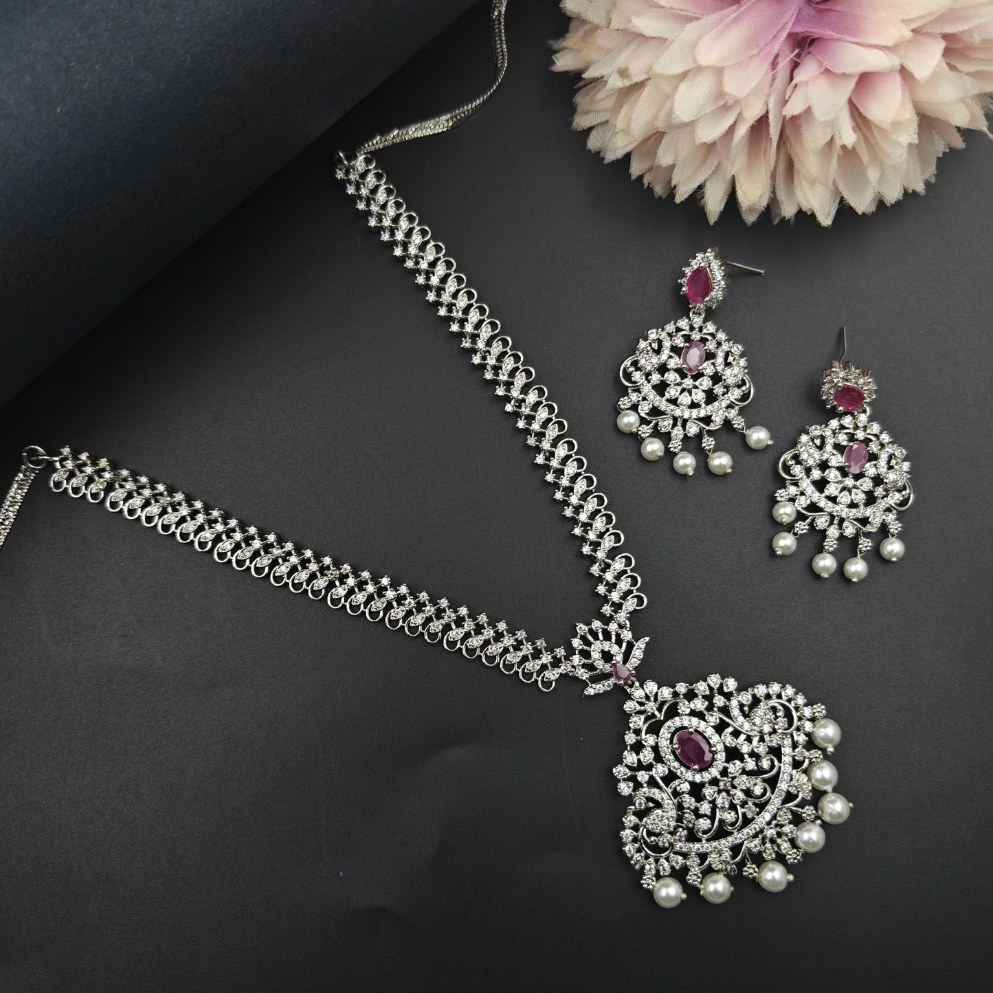 10462 / 10465 Platinum Short Necklace Set Red