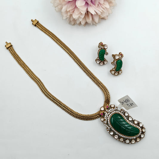 40347 Victorian Peacock Necklace Set Mossianite Stone Green