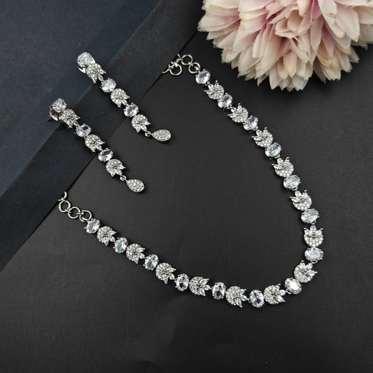 36007 Platinum Necklace Set White