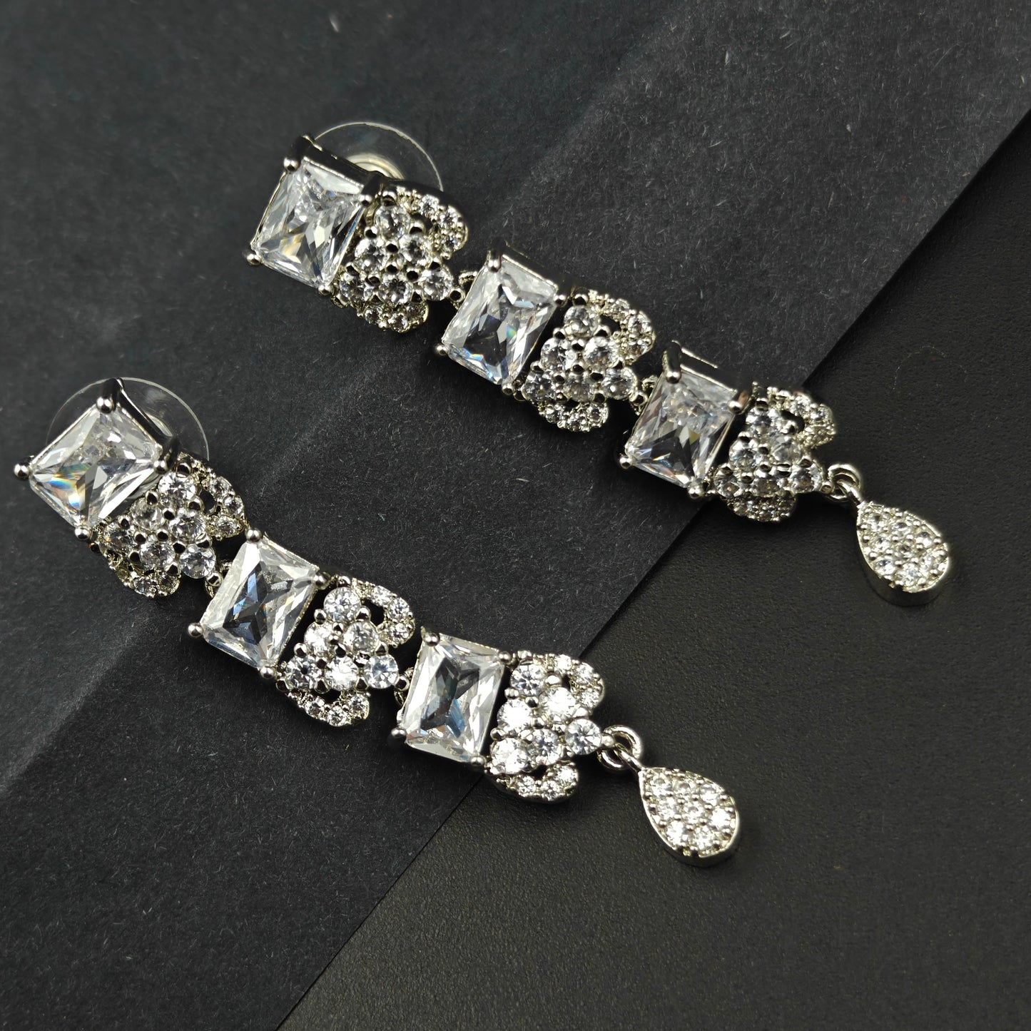 16273 Platinum Square Stone short Necklace White